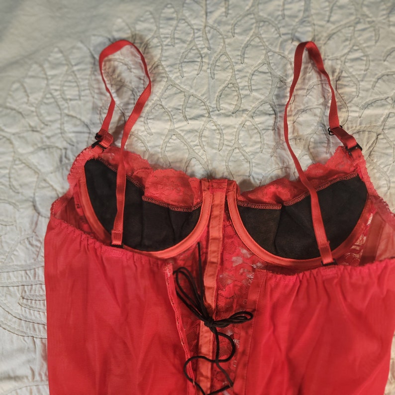 Vintage 80s Darling Red Lace Corset Bustier Garter Size 38 Unworn Lingerie Intimates