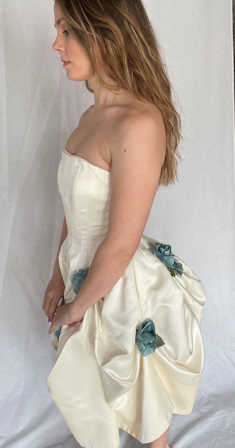 Vintage Betsey Johnson wedding dress white with blue flowers