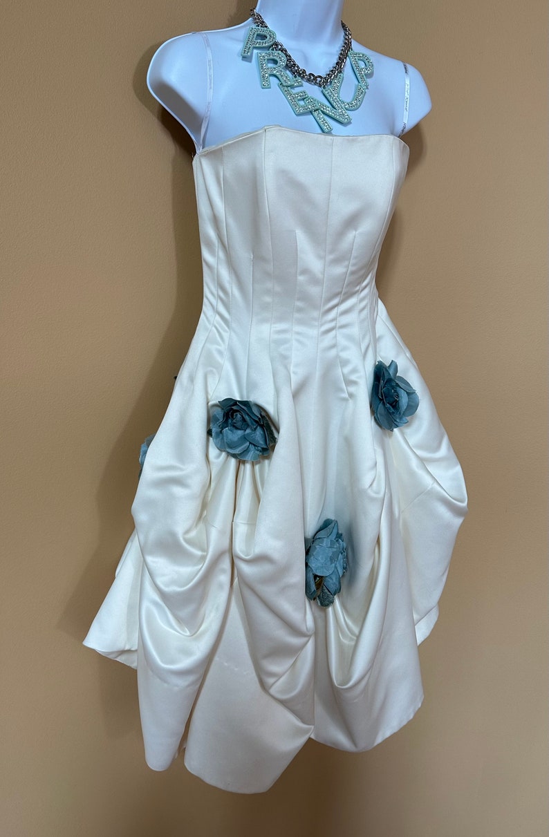 Vintage Betsey Johnson wedding dress white with blue flowers