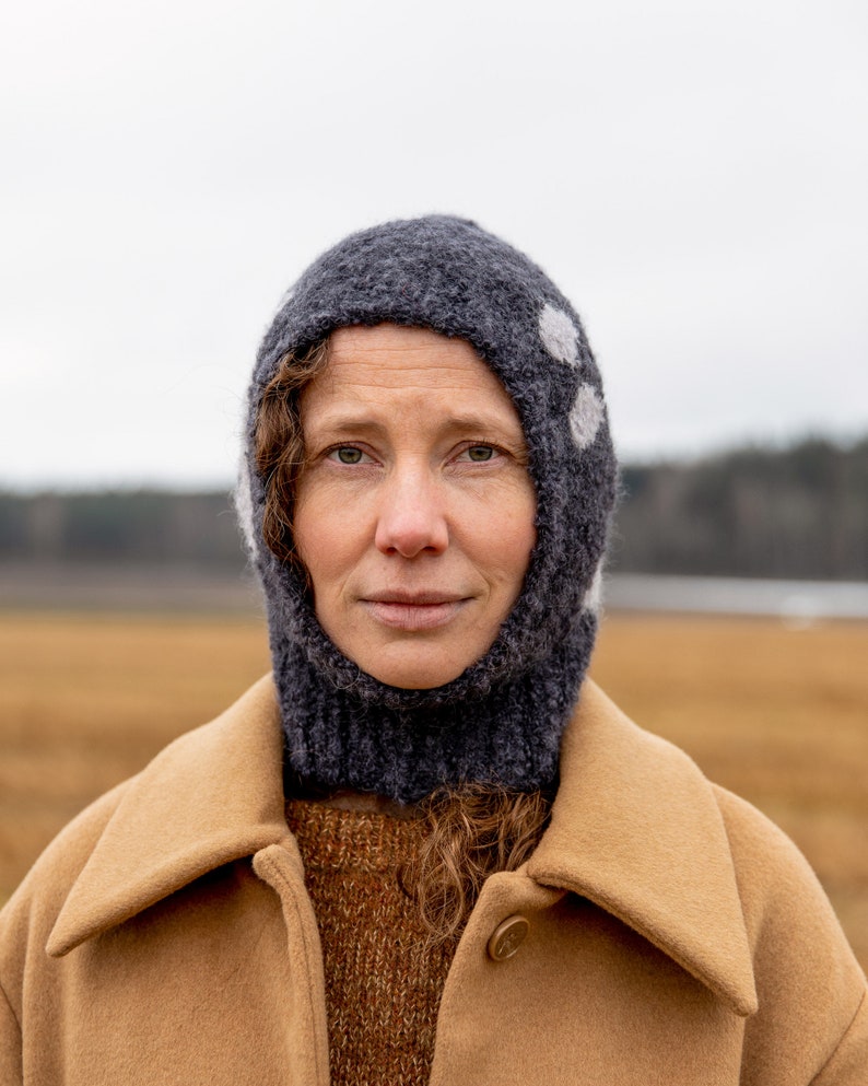 Knitting pattern Boucla Balaclava with abstract shapes - English