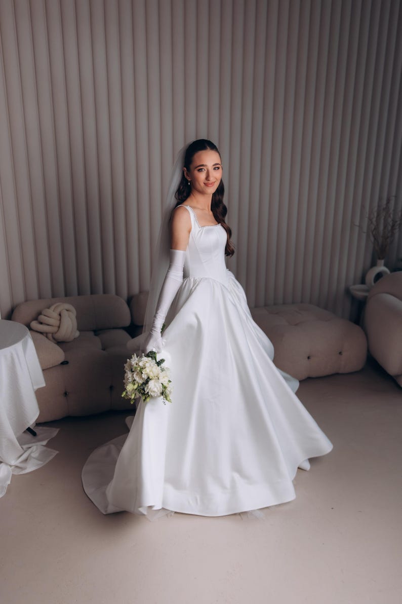 Basgue Waist Bridal Gown A-line wedding dress